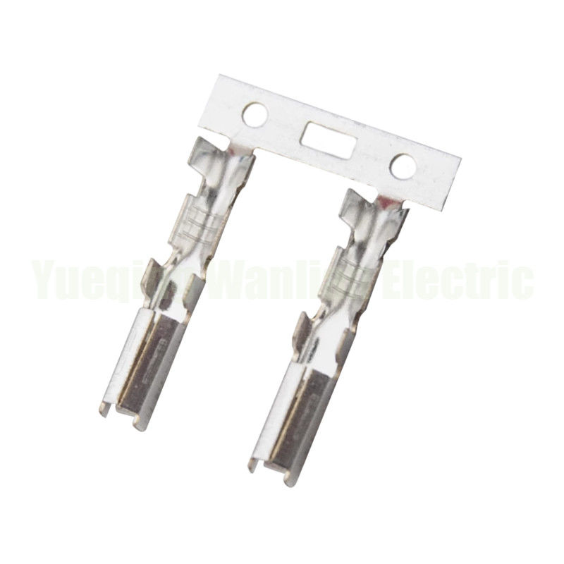 DJ624B-1.8B Vrouwelijke draadverbinding Automobiele terminal aansluitingen Socket Fuse Box Wire Harness Soft Jacket
